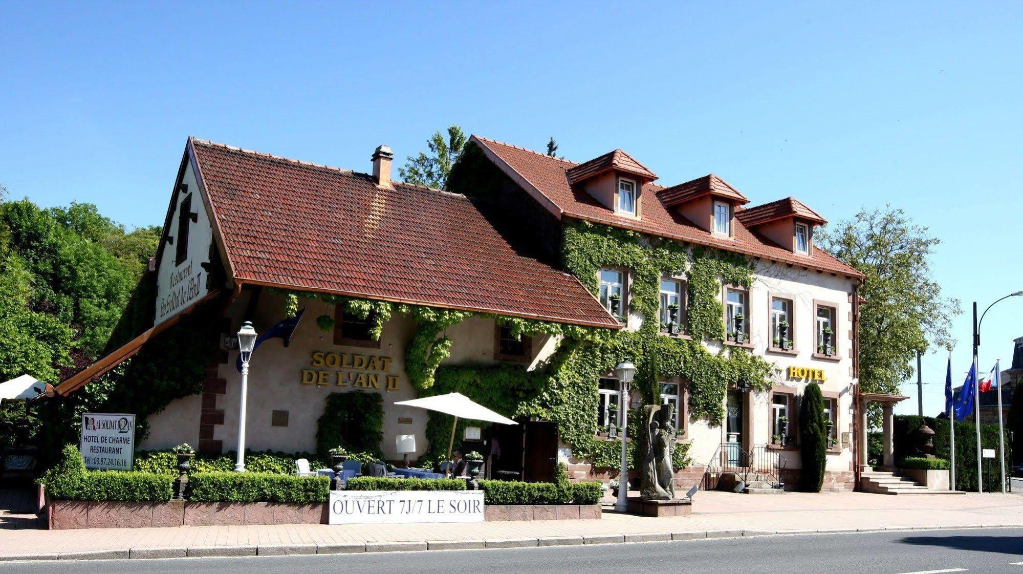 L'An2 Hotel Phalsbourg Exterior foto